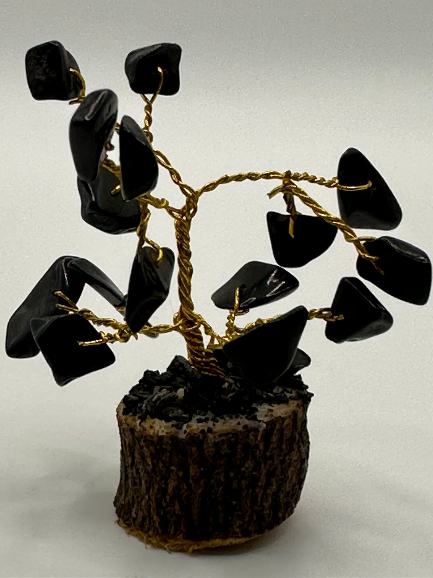 Obsidian Chip tree with wooden base